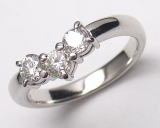 ダイヤスリーストーンリング ハンドメイド