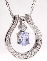 馬蹄ペンダント　ブルー石　宝石工房ながお