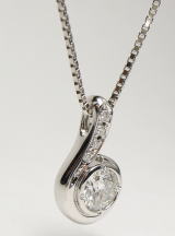 ダイヤペンダント　0.51ｃｔ　手作り　宝石工房ながお