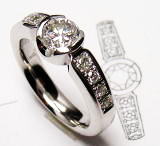 ダイヤリング　0.77ｃｔ　手作り