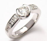 ダイヤリング　0.77ｃｔ　手作り