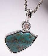 18金　馬蹄ペンダント　カラーチェンジ石