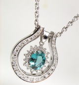 インディゴライト　馬蹄ペンダント