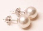 真珠のイヤリングをピアスに加工