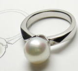 オパール　馬蹄ペンダント