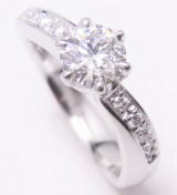 ダイヤリング　0.715ｃｔ　手作り