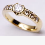 ダイヤリング　0.30ct　18金　手作り