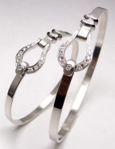 馬蹄バングル　　宝石工房ながお