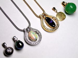 馬蹄型ペンダント　手作り作品　宝石工房ながお