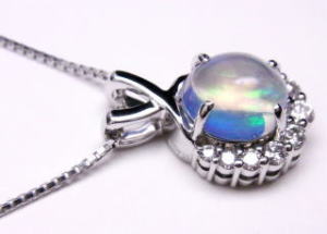 ウォーターオパールペンダント　オーダーメイド　宝石工房ながお
