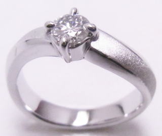 婚約指輪0.33ｃｔ　手作り作品