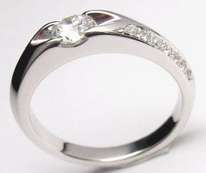 エンゲージリング　0.31ｃｔ　手作り
