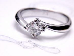 ダイヤリング　0.77ｃｔ　手作り