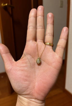 ペアシェイプのダイヤペンダント　リフォーム　宝石工房ながお