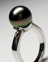 黒真珠の指輪　オーダーメイド　宝石工房ながお