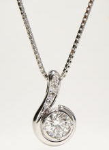 ダイヤペンダント　0.51ｃｔ　手作り　宝石工房ながお