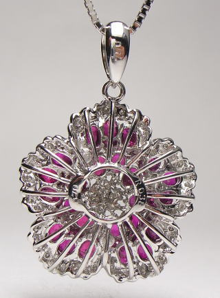 指輪をそのままペンダントにリフォーム　宝石工房ながお