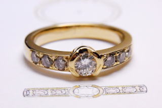 0.30ｃｔ　ダイヤリング１８金